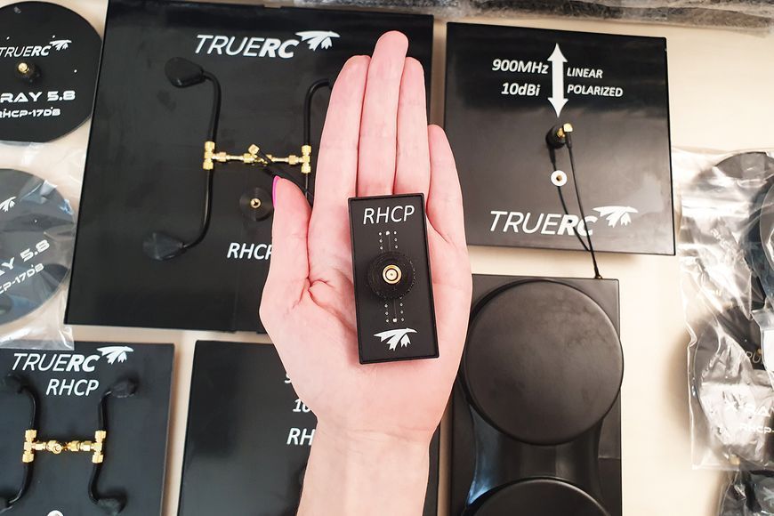 Антена 5.8ГГц TrueRC X2-AIR 5.8 MK II (RHCP SMA) 13 dBic TRC0608597253535 фото